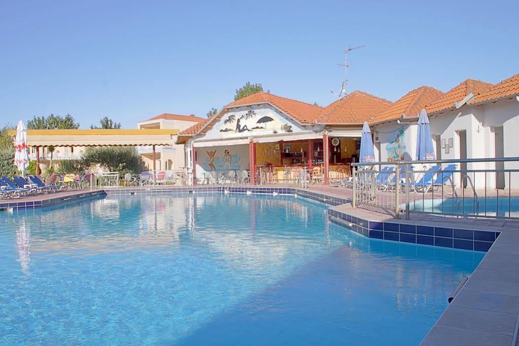 Grand Platon Hotel Олімпіакі-Акті Екстер'єр фото