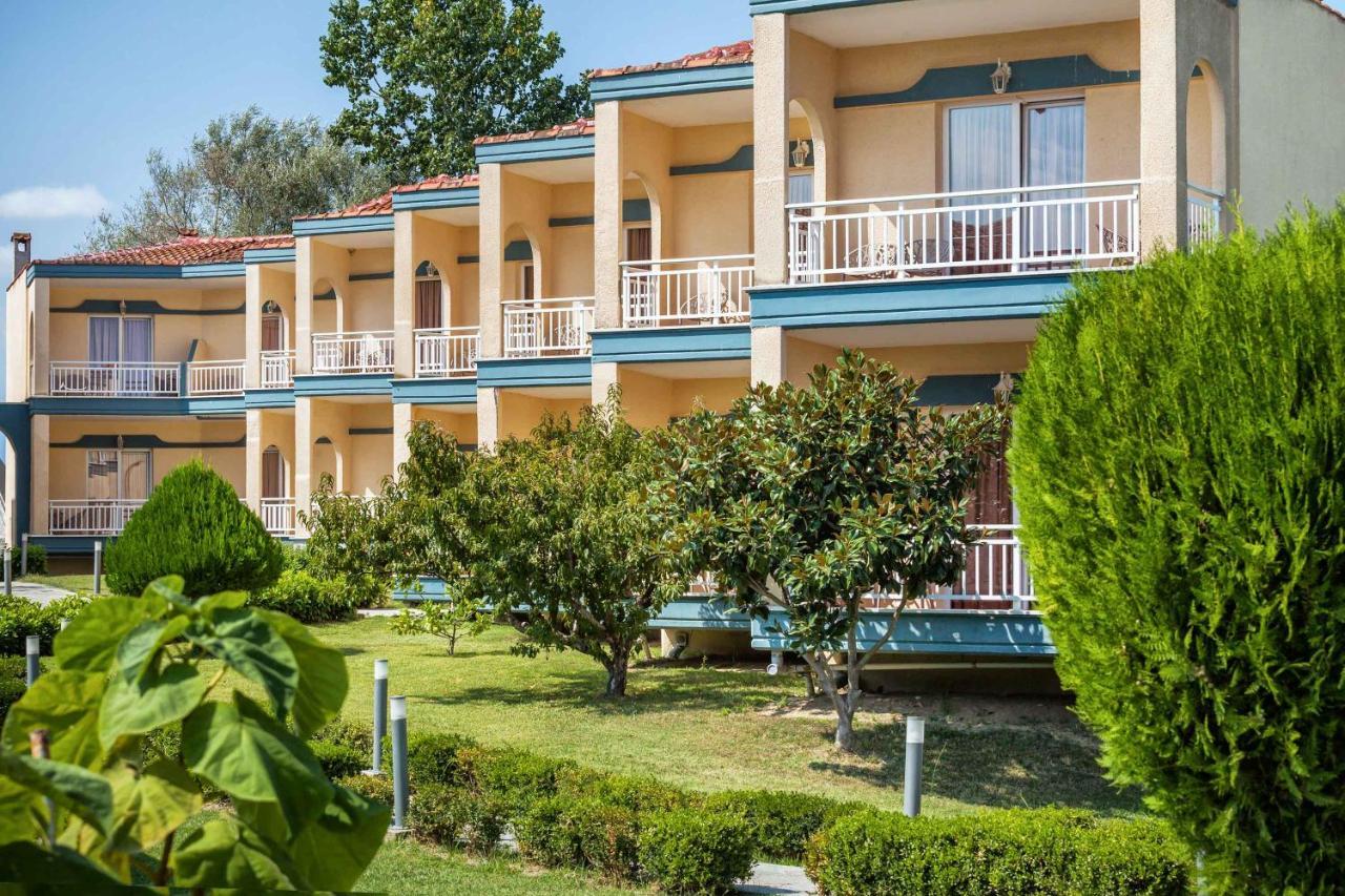 Grand Platon Hotel Олімпіакі-Акті Екстер'єр фото